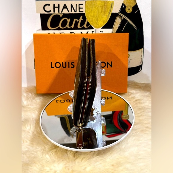 💎 LOUIS VUITTON illustre Monogram Zippy Wallet w/COA Full Inclusion - Picture 10 of 13